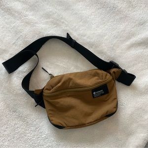 lululemon Clean Lines Belt Bag